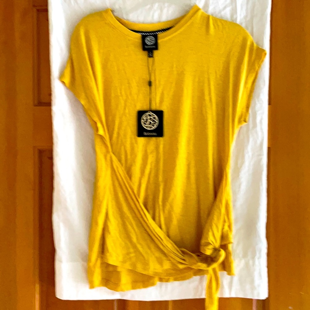 Bobeau twist casual top.